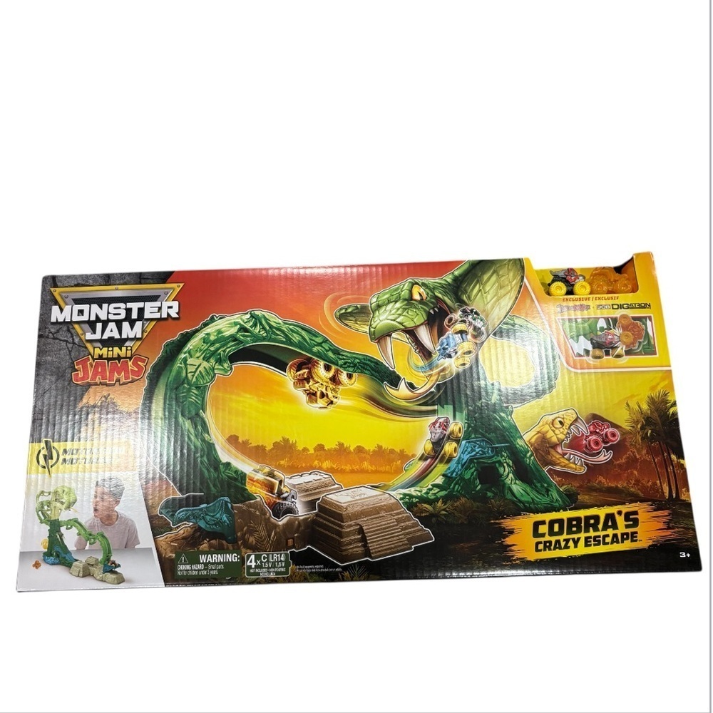 Monster Jam Mini Jams Cobra Adventure Set NEW Track W/ Trucks Thunderroarus
